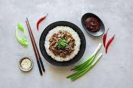 bulgogi-with-rice-traditional-korean-beef-dish-asian-food-flat-lay.