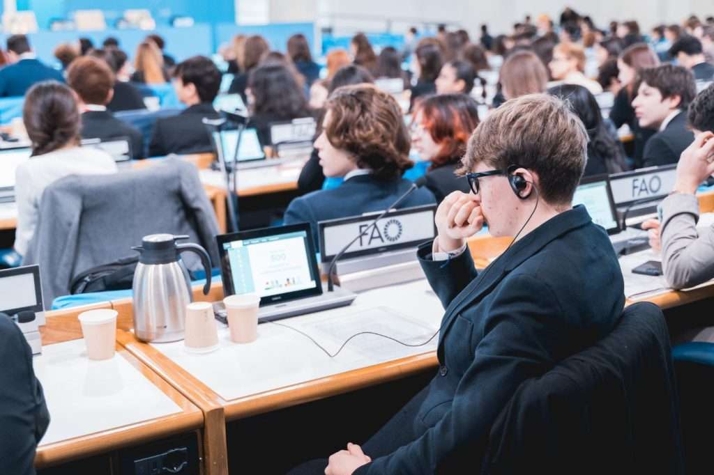 Durante i tre giorni di lavori, gli studenti si confronteranno all’interno di sette Dall’Organizzazione delle Nazioni Unite per l