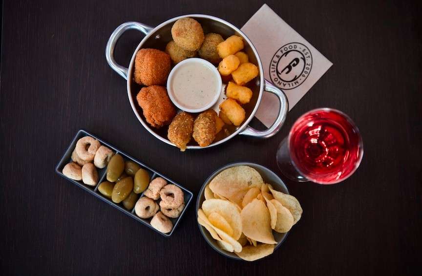ELETTRAUTO CADORE Il Cocktail Bar storico a Milano rilancia la formula aperitivo con l'ingresso del nuovo socio