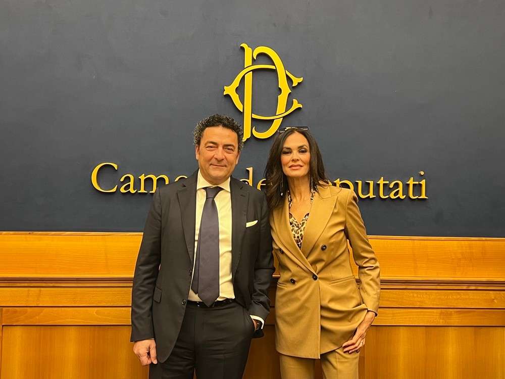 Prof. Speziale e Maria Grazia Cucinotta_Mediterranean Melodies_LD. - fonte ufficio stampa