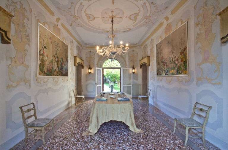 Home restaurant Hotel