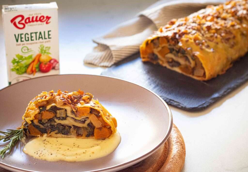 Strudel di pasta matta al Trentingrana con verdure d’inverno e fonduta di Fontal